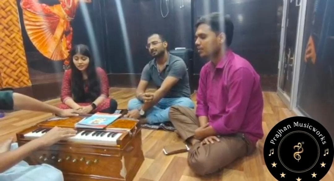 Prajhan Music Moments